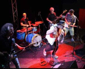 mr jack band 1 300x244