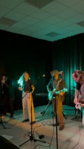 IMG 1843 169x300