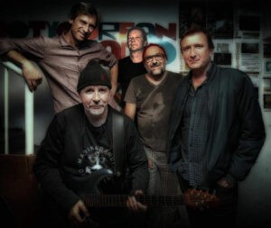photo groupe karm1 300x253